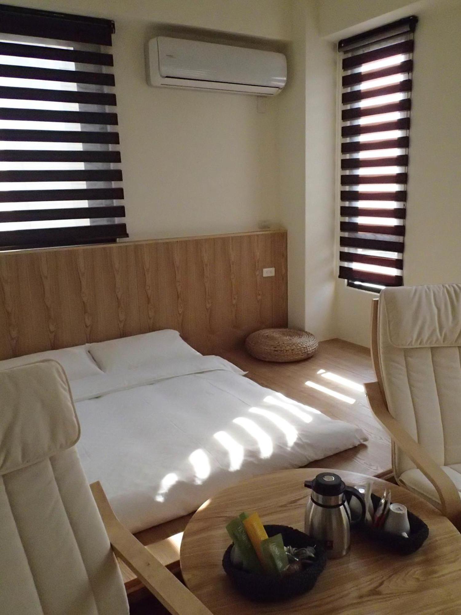 Meow G Cafe Hostel Hualien City Room photo